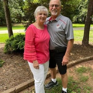 Meet your Posher, Rena